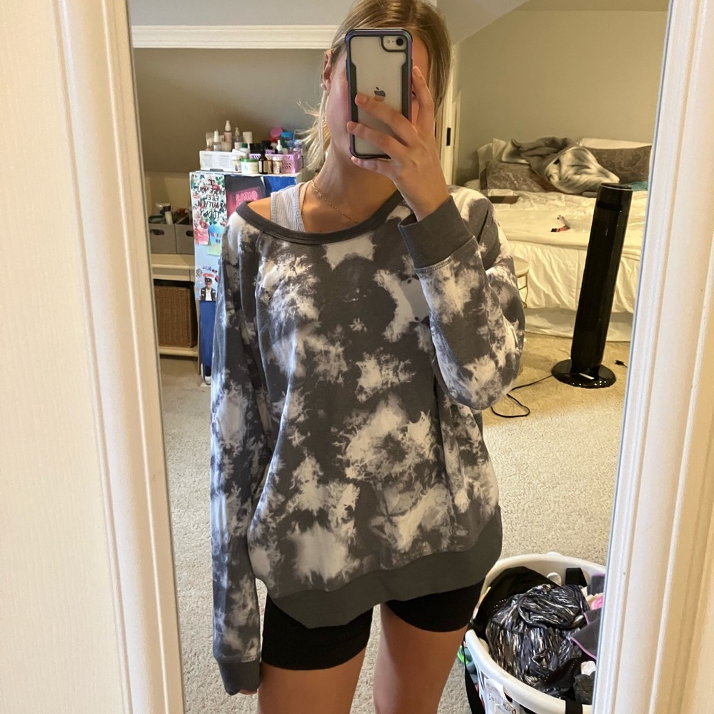 Sweatshirt - Picture 2 of 2